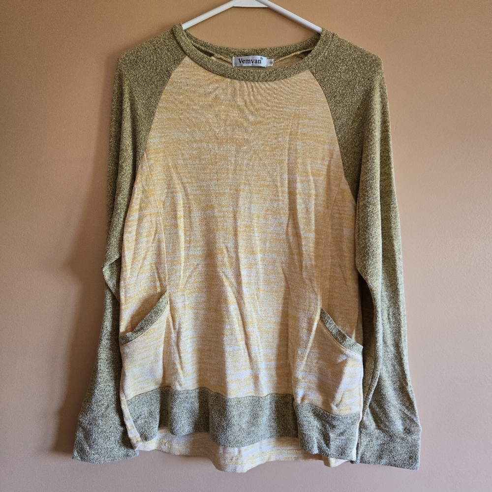 Vemvan Raglan Colorblock Top With Pockets, PTP=18"